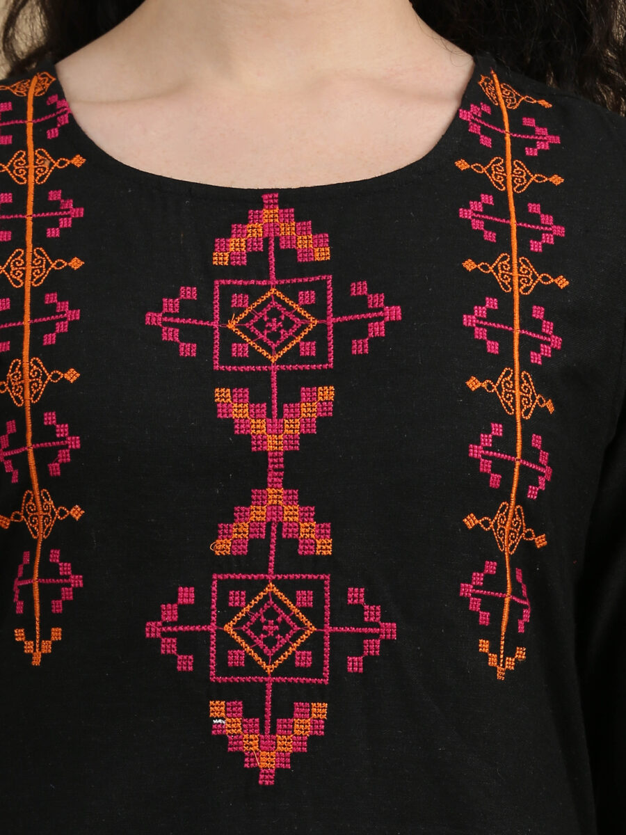 Marcia Black Embroidred Cotton Straight kurta - Image 6