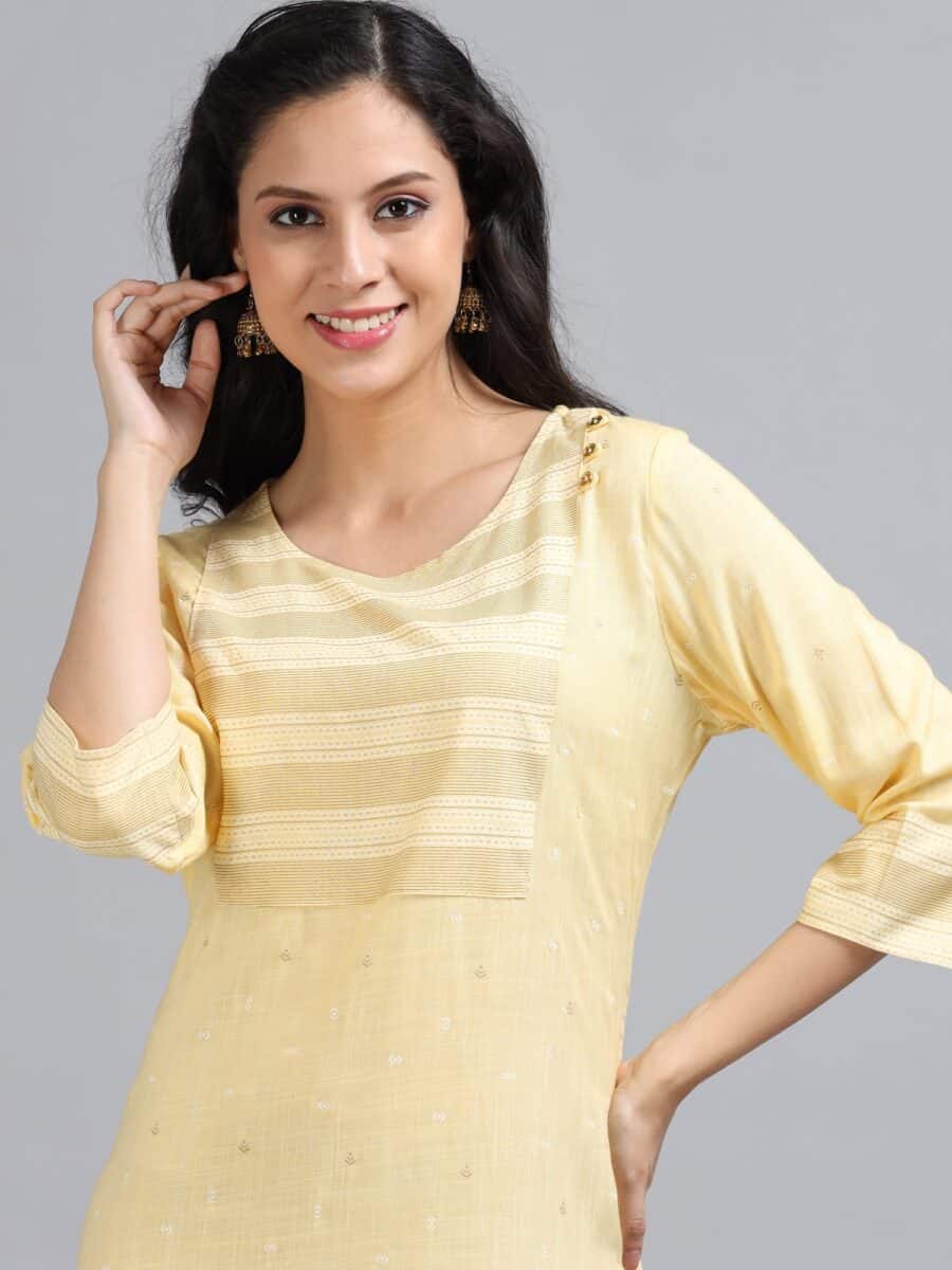 Marcia Yellow Printed Rayon Kurta - Image 4